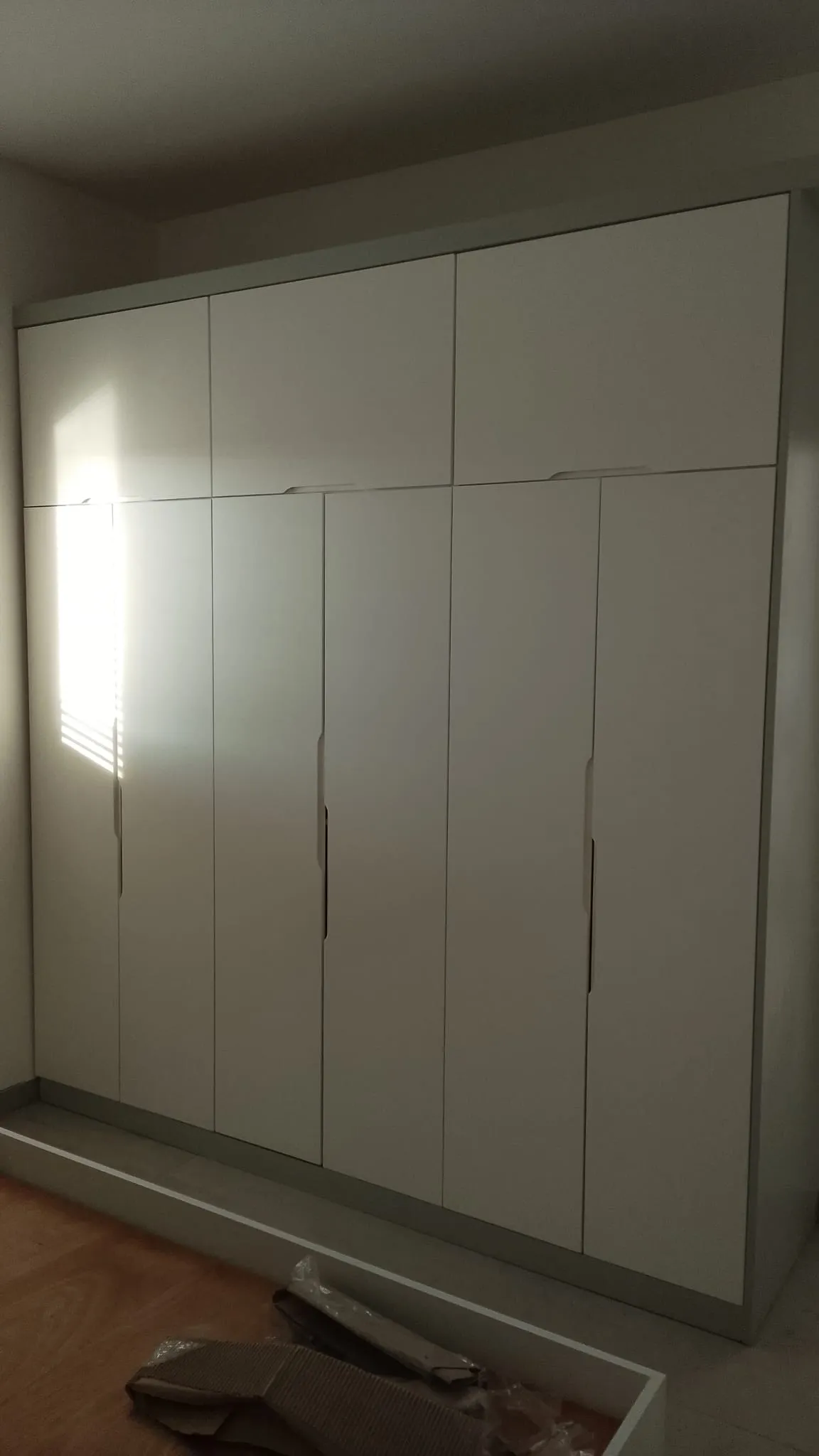 ארונות ויחידות אחסון בהתאמה אישית — רהיטים (4)