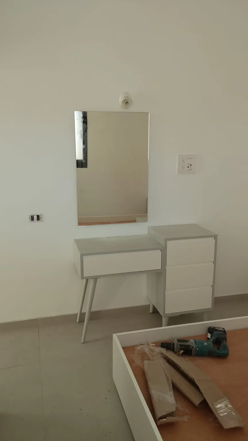 ריהוט לבן לחדר שינה — רהיטים (3)